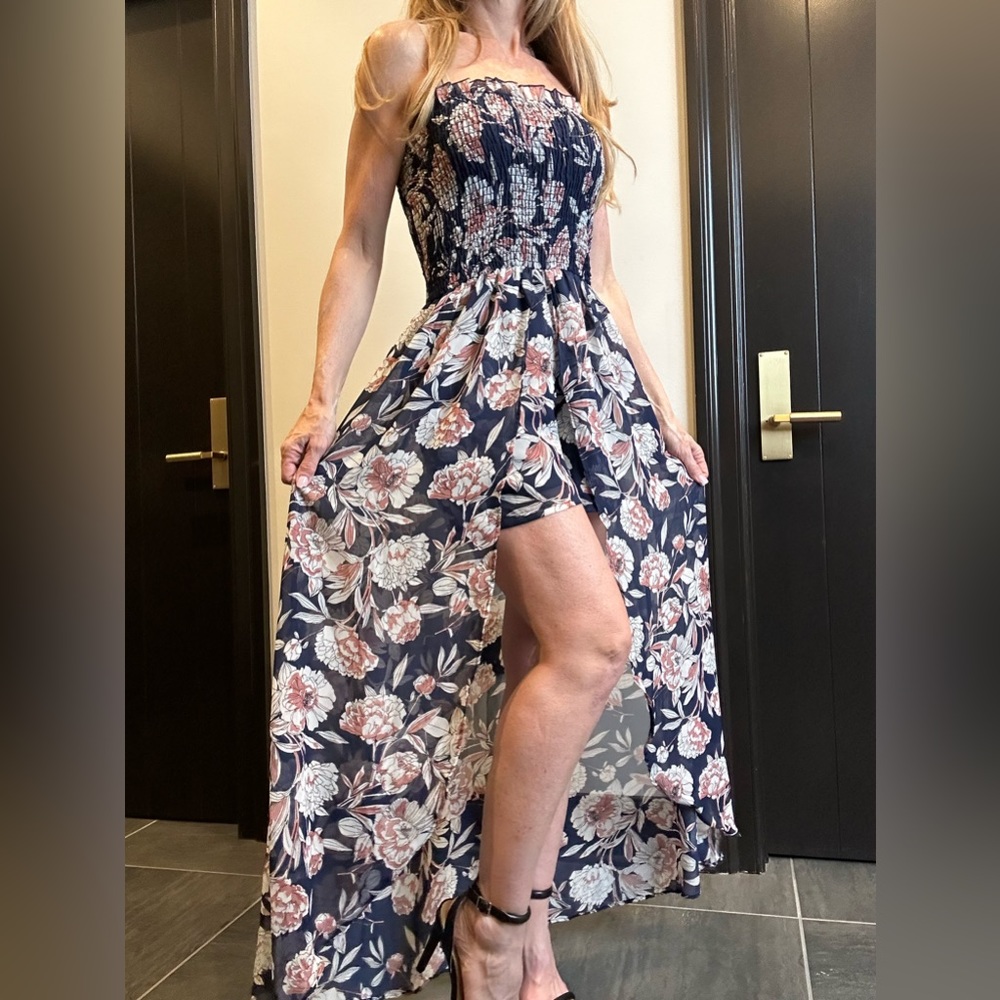 VENUS Strapless Flowing Dress with Shorts